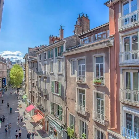 Le Saint Jacques 5 * Grenoble